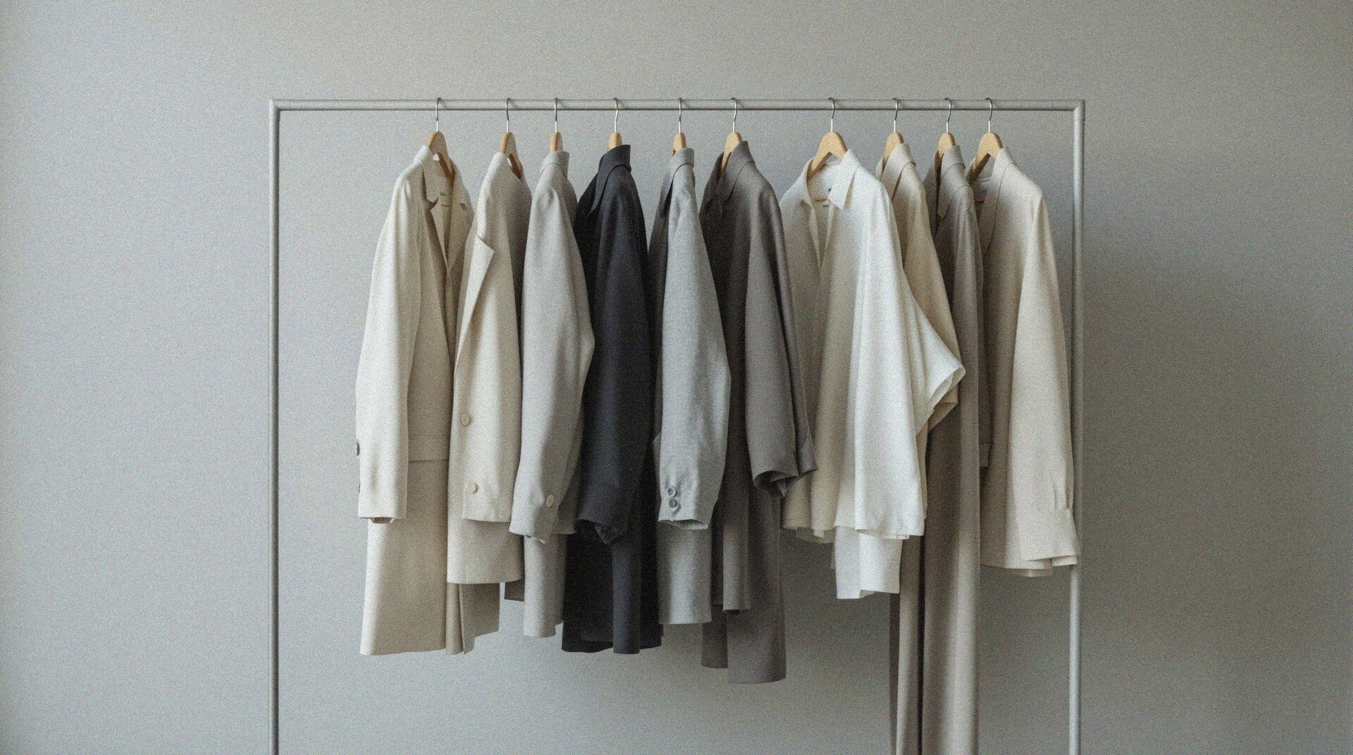 Capsule Wardrobe: 10 Pieces for Spring 2026