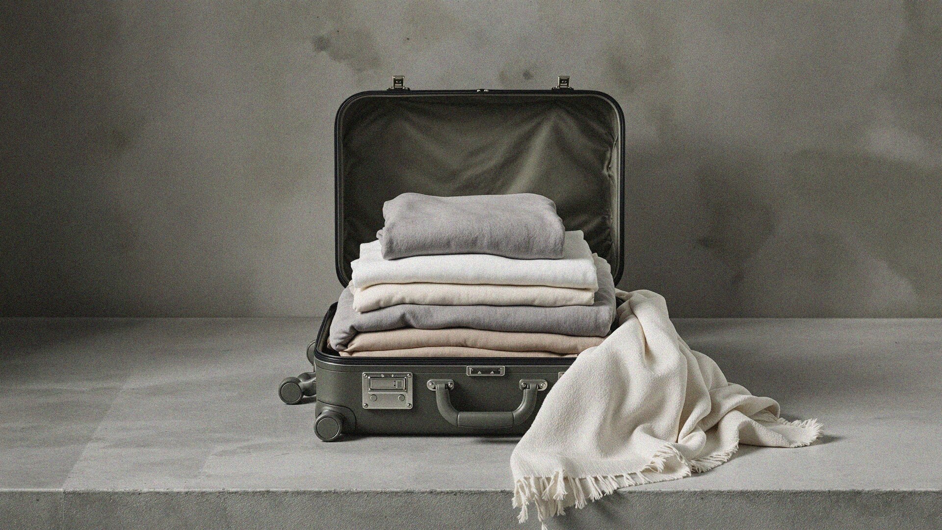 The 10-Item Carry-On Capsule: Planning Your Summer Vacation Wardrobe with Vitrina